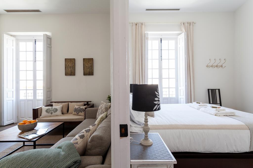 Stunning Boutique - Space Maison Apartments Seville Exterior photo