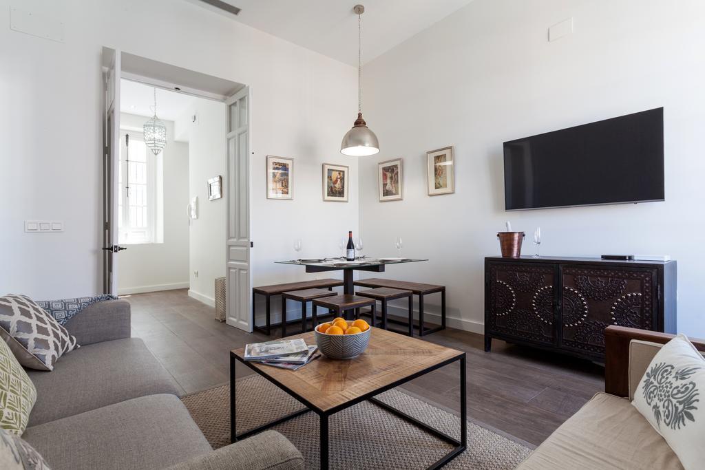 Stunning Boutique - Space Maison Apartments Seville Exterior photo
